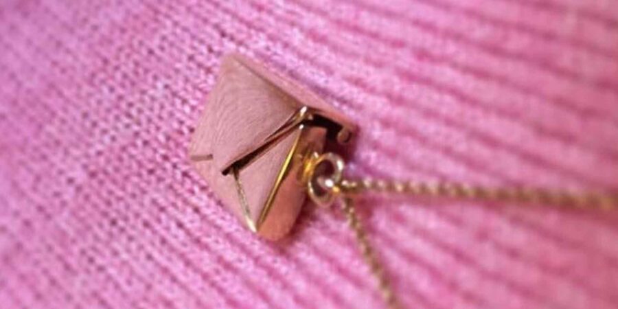 Slabhra álainn ó By Leahy