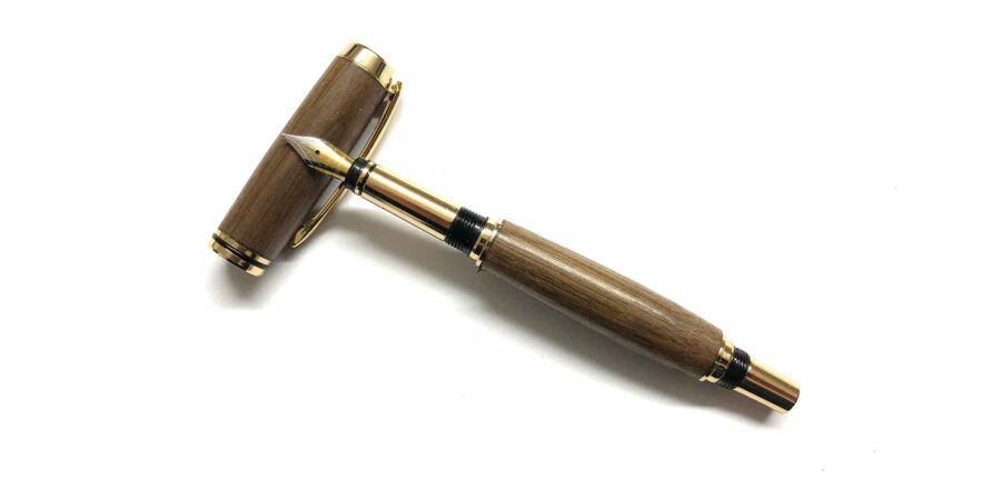 Peann d'ardchaighdeán uaidh Donegal Pens