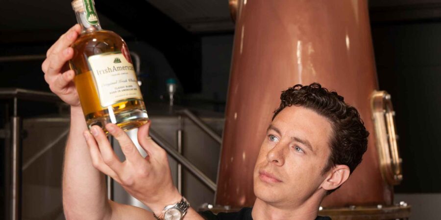 Buidéal fuisce uaidh IrishAmerican Trading Company in Acaill