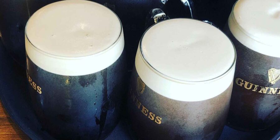 Piontaí breátha Guinness uaidh tigh James Long