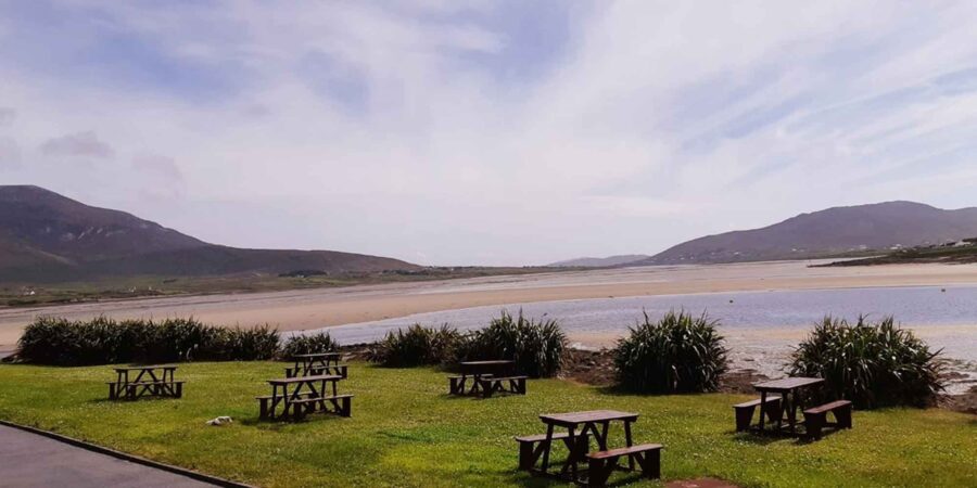 Radharc den fharraige uaidh Óstán Oileán Acla