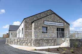 lógó don Ionad Cuimhneacháin na nImirceach agus Diaspóra na Gaeltachta – Carna