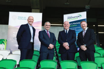 Ag fógairt comhpháirtíochta idir Skillnet Innovation Exchange agus Údarás na Gaeltachta bhí An tAire Dara Calleary, Tomás Ó Síocháin, Príomhfheidhmeannach Údarás na Gaeltachta. Ken Finnegan, Príomhoifigeach Straitéise Skillnet Ireland agus Conor Carmody, Stiúrthóir Skillnet Innovation Exchange.